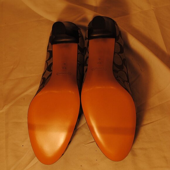 NIB COACH SZ 10B WOMENS 3 1/2IN HEEL PUMPS W/  FRONT BUCKLE - Picture 4 of 7